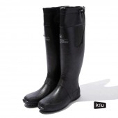 日本KIU 185900 黑色 二代可折疊百搭雨鞋/文青風氣質雨靴 附收納袋(男女適用)-M